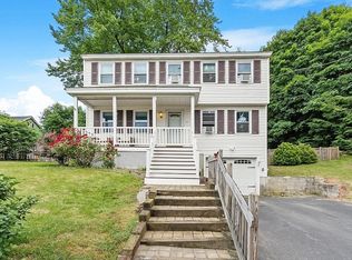 14 Beacon St, Dracut, MA 01826