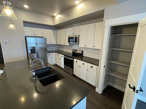 3rd image of 605 N 7th Ave #204