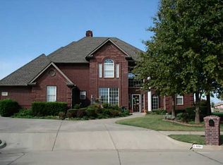 8224 NW 68th Pl, Oklahoma City, OK 73132