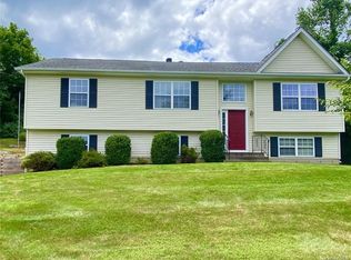 25 Burdick Rd, Patterson, NY 12563