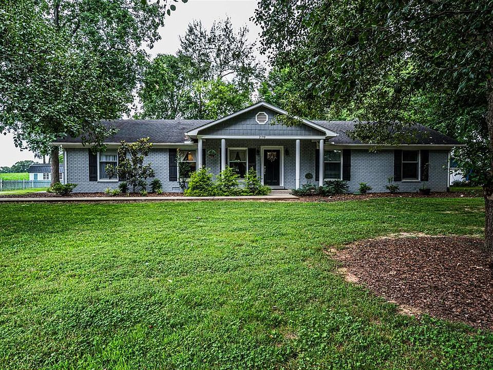 1st image of 270 Sylvan Cir