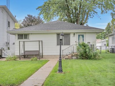 233 S Randolph Ave, Bradley, IL, 60915