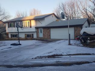 6603 Katrina Ct, Gillette, WY 82718