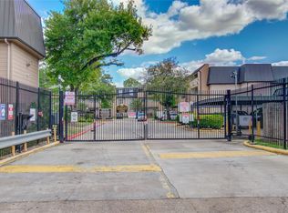 8431 Hearth Dr APT 1, Houston, TX 77054