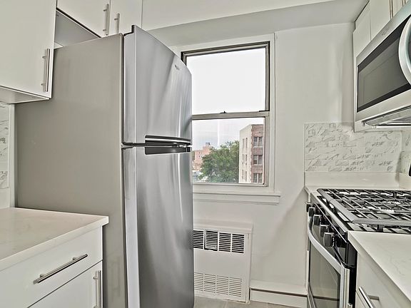 5th image of 1608 Ocean Pkwy APT 7E