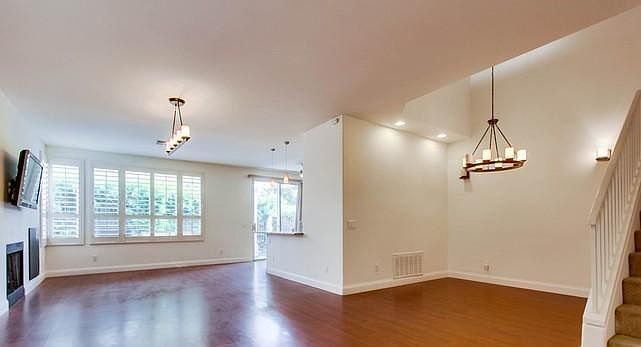 2nd image of 5540 Renaissance Ave