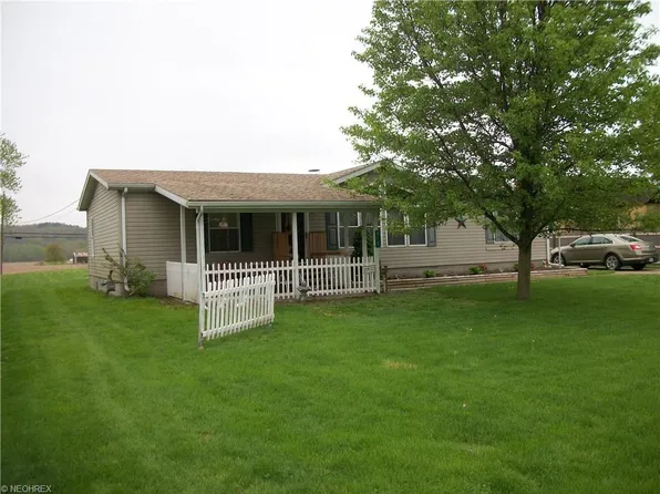 315 East Ave, Gnadenhutten, OH 44629