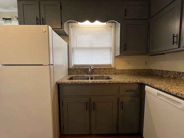 498 Greenville Hwy #2 — Photo 6