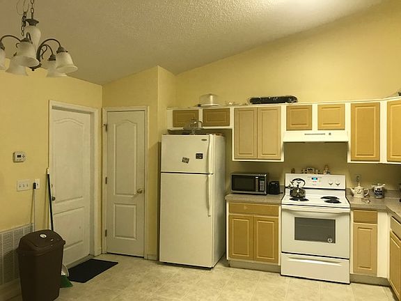 2nd image of 204 Grouper Ct