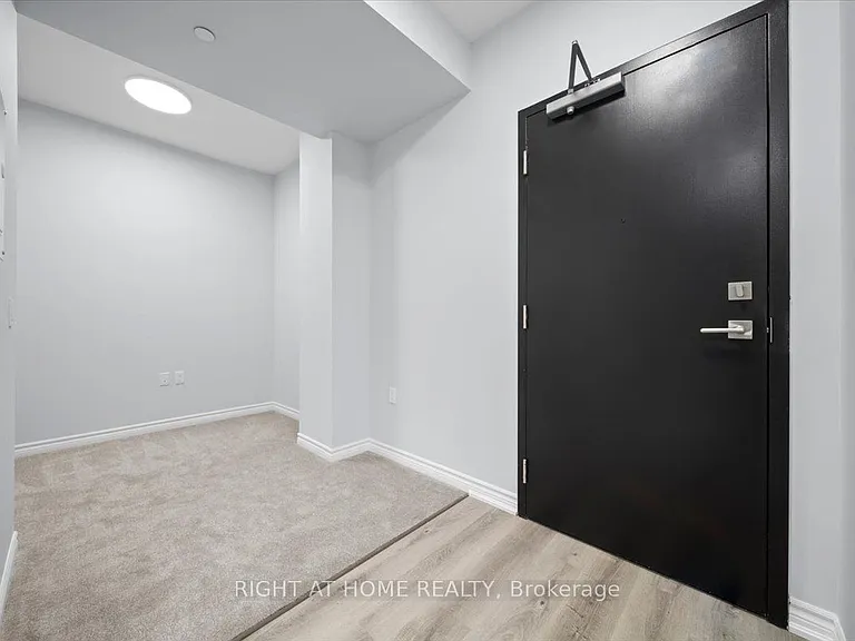 1350 Hemlock Rd #306 — Photo 3