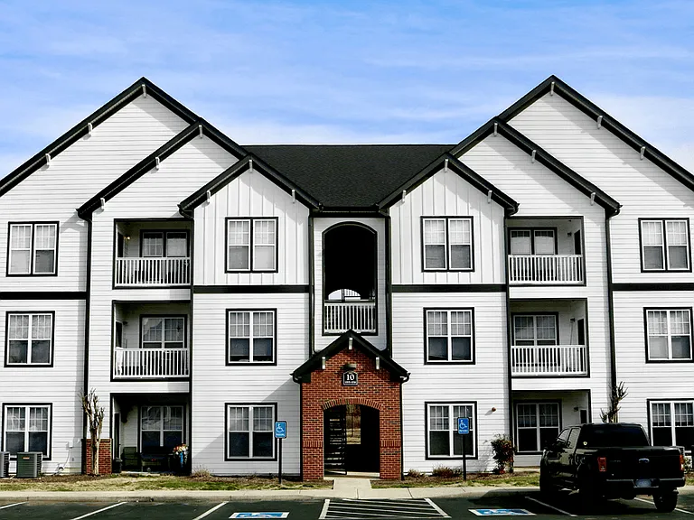 The Reserve at Maryville Apartments — Photo 11