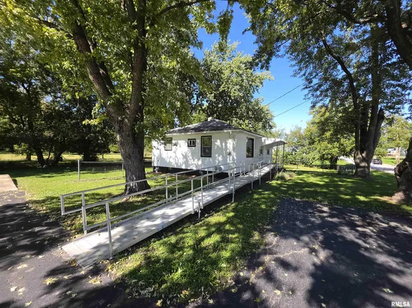 1380 Knox Highway 9, Galesburg, IL 61401