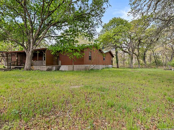 2nd image of 1189 Vivroux Ranch