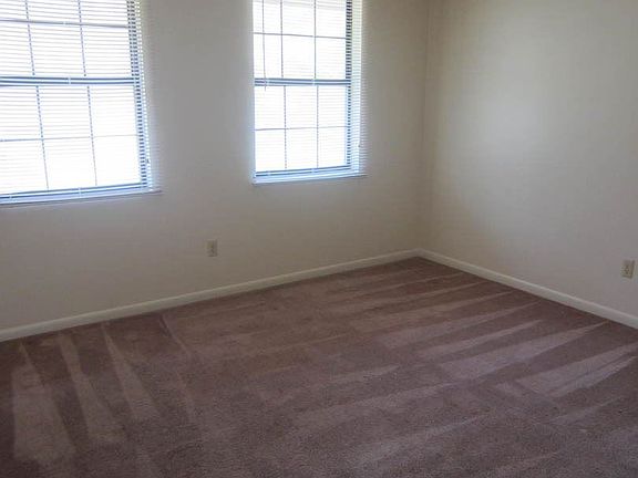 5th image of 1196 McArthur Dr APT H2