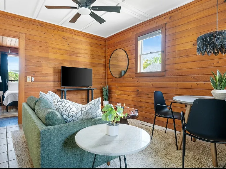 furniture layout has changed. see last 4 pictures.