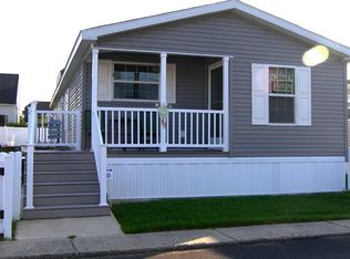 185 Maurice Blvd, Rio Grande, NJ 08242