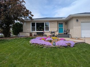 6624 157th St, Oak Forest, IL 60452