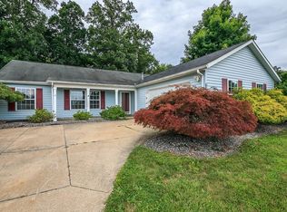757 Sherwood Dr, Madison, OH 44057