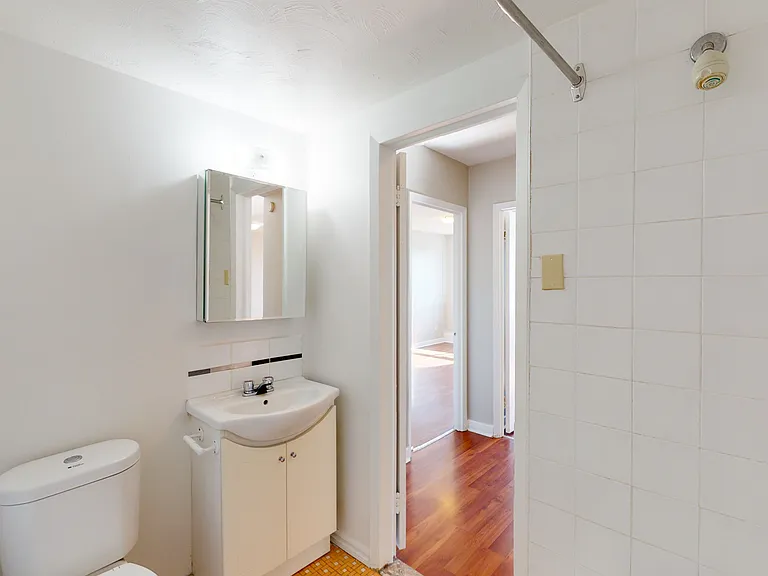335 Cooper St — Photo 49