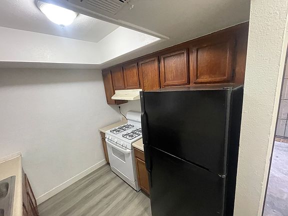 2nd image of 2883 Wheelwright Dr #6A