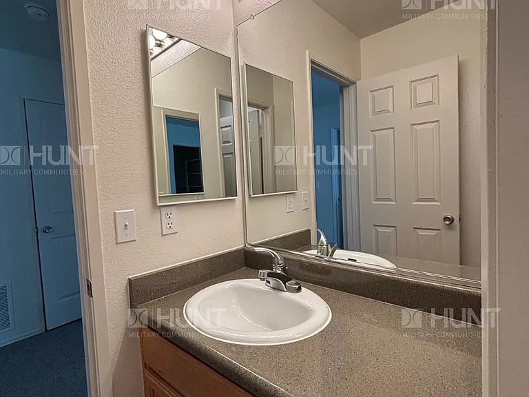 624 Pusan Dr — Photo 24