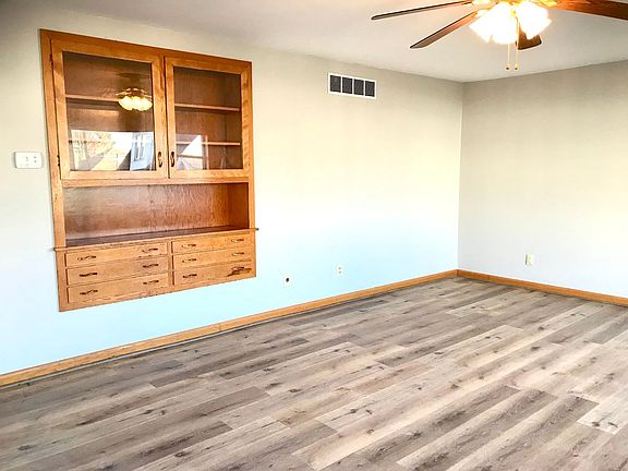 4th image of 2204 6th Ave #C