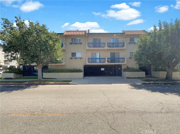 14560 Clark St Unit 202, Van Nuys, CA 91411