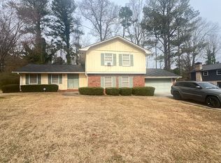 3932 Pinehurst Valley Dr, Decatur, GA 30034