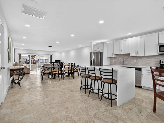 5th image of 5093 Privet Place #A