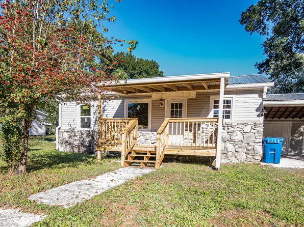 109 Oakwood Dr, Huntland, TN 37345