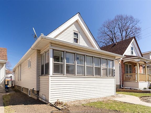 2nd image of 888 Langlois Ave