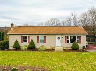 255 Pheasant Hill Dr, Kunkletown, PA 18058