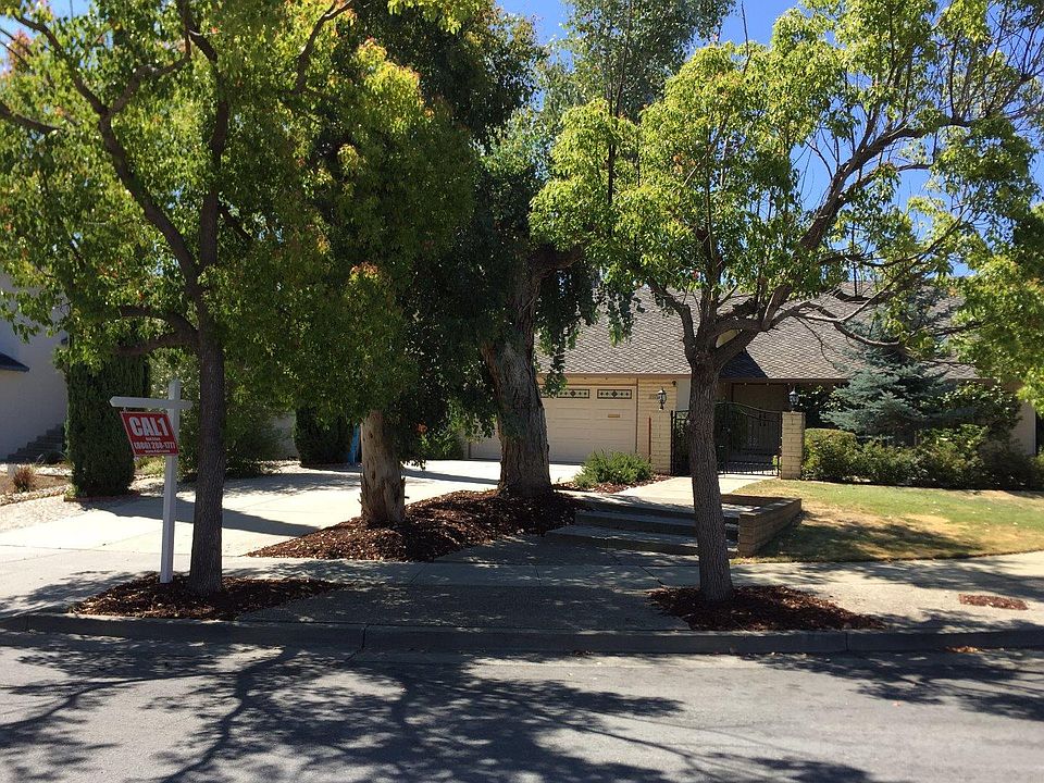 2nd image of 7720 Oak Meadow Ct