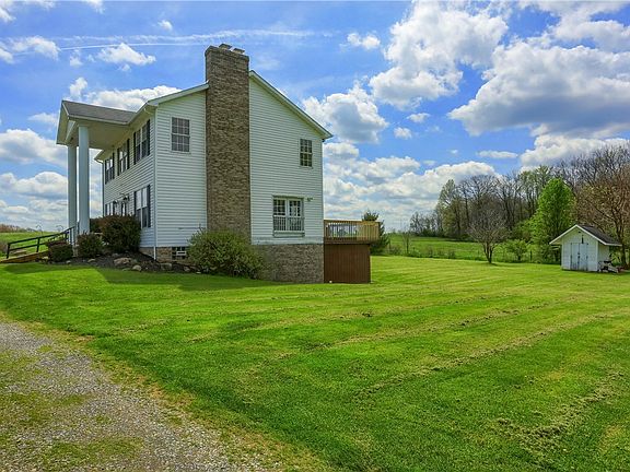 3rd image of 635 Cameron Rd