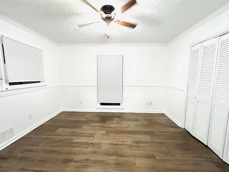 2664 Abington Dr — Photo 17