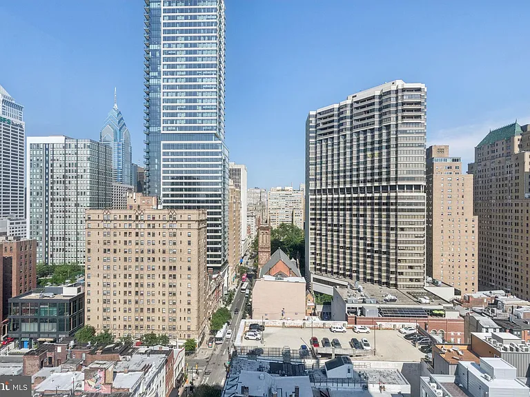 2020 Walnut St #21B — Photo 20
