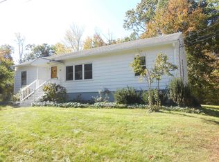 43 Holt Rd, Hyde Park, NY 12538