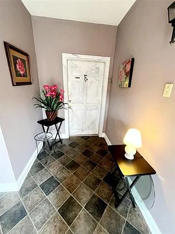 323 Morgan St #2B — Photo 29