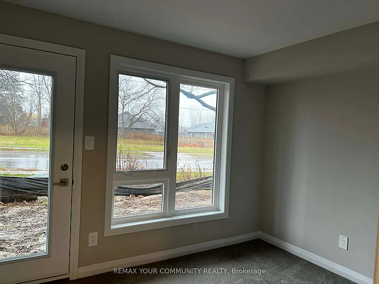 720 Grey St #56 — Photo 1
