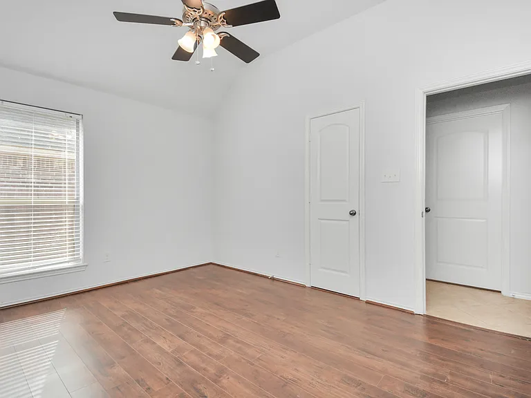 2823 Woodland Glen Ln — Photo 20