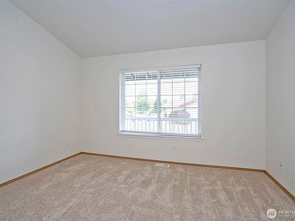5th image of 13002 11th Avenue Ct E