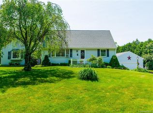 494 Boston Post Rd, East Lyme, CT 06333