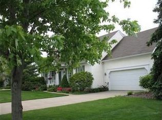 32919 Fox Chappel Ln, Avon Lake, OH 44012