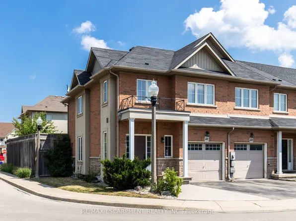 170 Palacebeach Trl #41, Hamilton, ON L8E 0H2