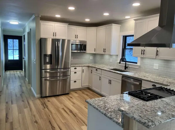 80 Old Bath Road, Wiscasset, ME 04578