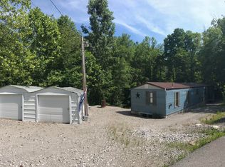 19 Helton Acres Rd, Burnside, KY 42519