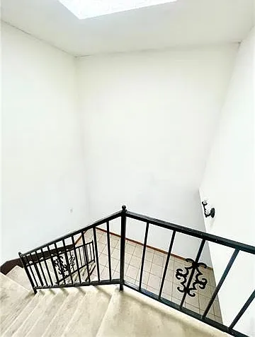 724 Vouray Dr #C — Photo 10