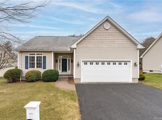 23 Quail Holw #23, Enfield, CT 06082