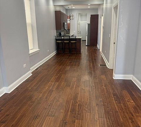 3rd image of 2425 W Polk St APT 1