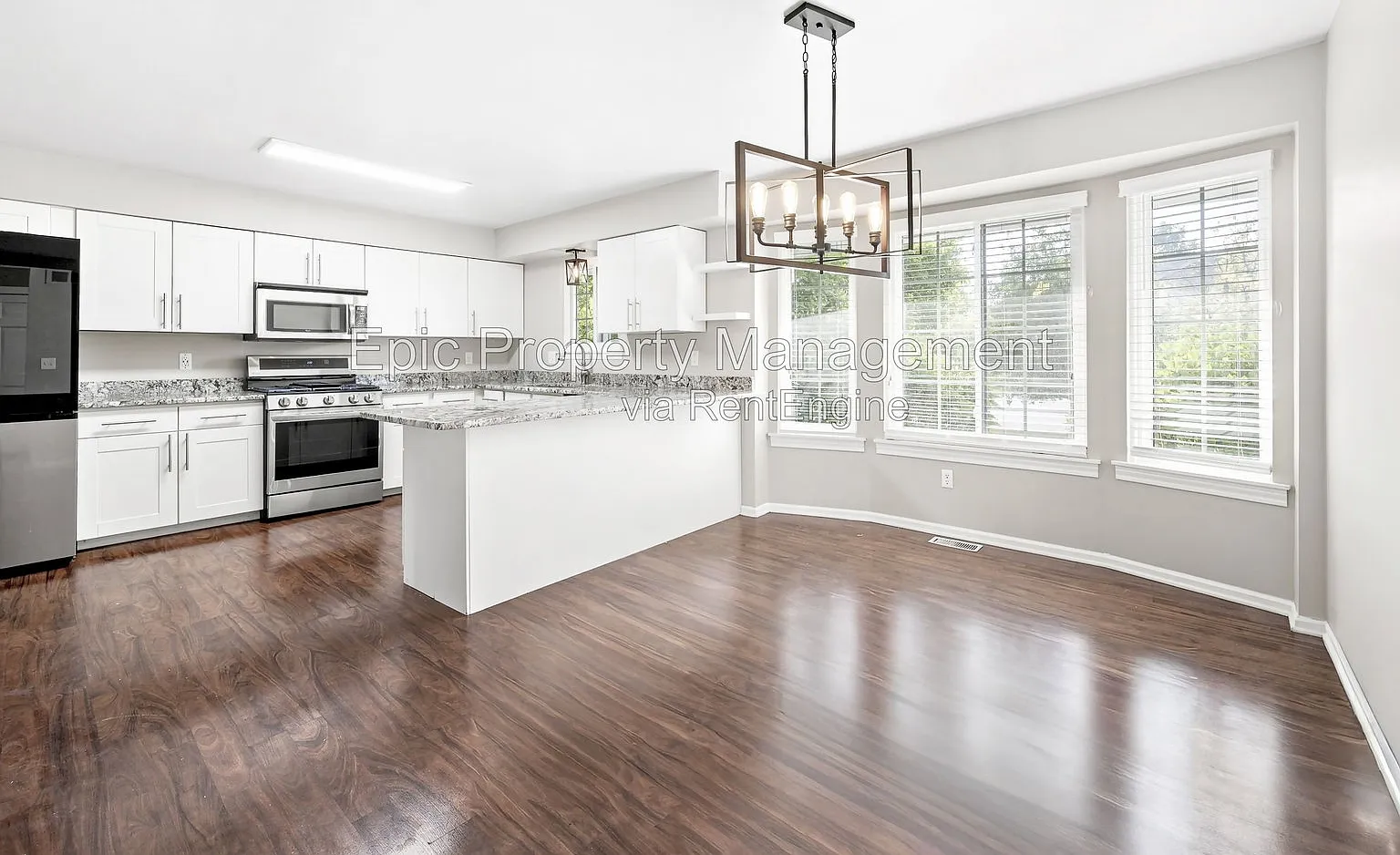 4 bed, 2.5 bath, $3,150 — Photo 4